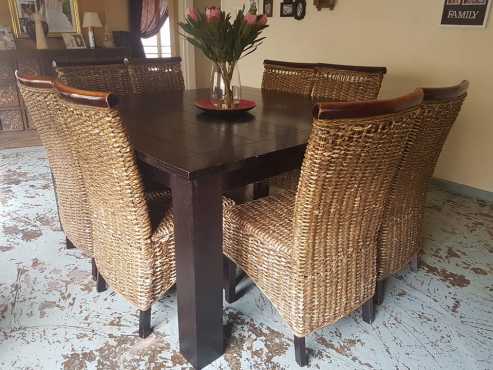 Diningroom Table and 8 Chairs for sale