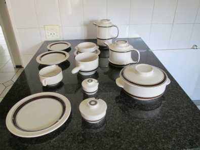 Dinner Service set for sale.