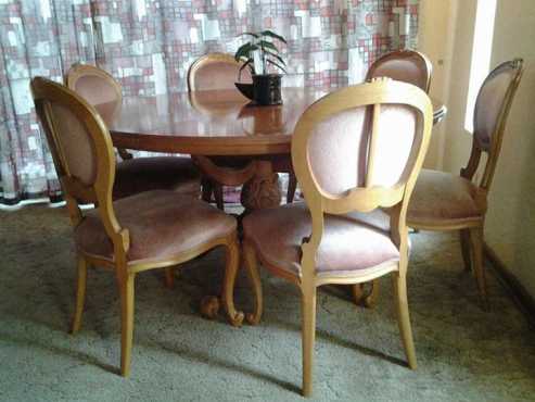 Dinning room table