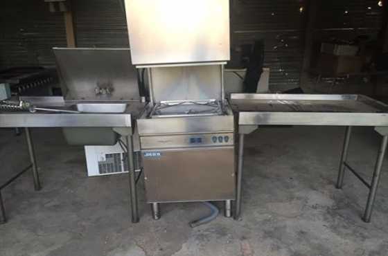 Dishwasher complete with tables and overhead basin