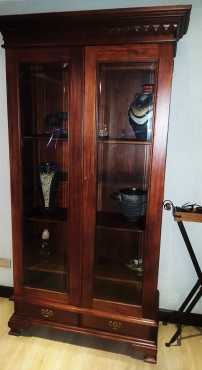 Display cabinet