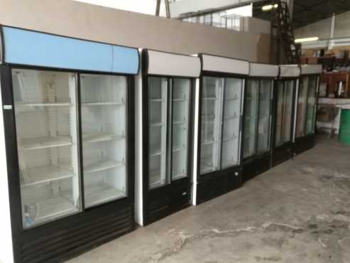 Display fridge double door in very good conditions