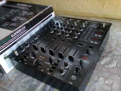 DJ mixer for sale urgently