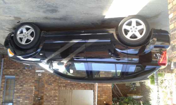 DODGE CALIBER 2.0 CVT SXT CROSSOVER SUV FOR SALE (R 75000 Negotiable)