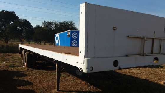 DOUBLE AXLE TRAILER