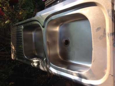 Double basin kitchen sink