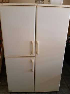 Double door 650 L Fridge freezer