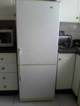 DOUBLE DOOR FRIDGEFREEZER FOR SALE