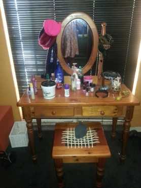 dressing table