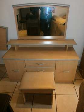 Dressing Table with chair AND matching headboard and side tables URGENT SALE