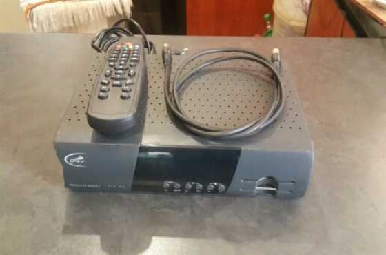 DSTV - DSD 910 Decoder with Remote