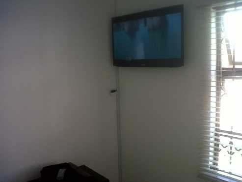 Dstv installation and tv services in Bramley North 0742680035