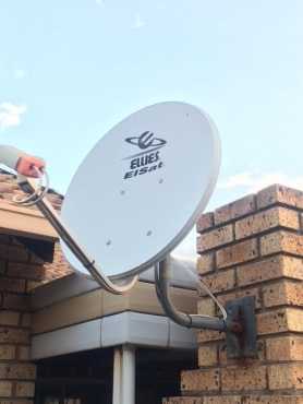 DSTV satelite dish and decorder