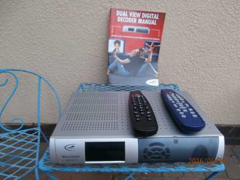 Dual view 1 dstv decoder