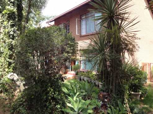 DUPLEX   -   3 BEDROOMS 2 BATHROOMS WITH GARDEN