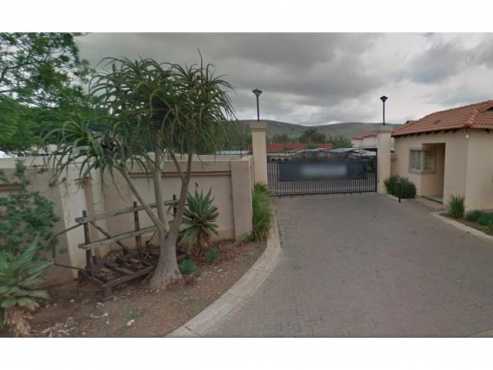 Duplex to rent in Claremont - N868