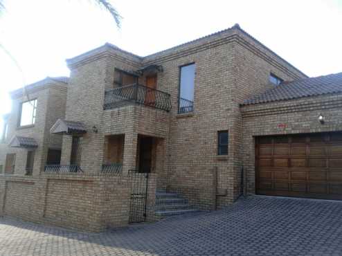 Duplex townhouse in Chancliff