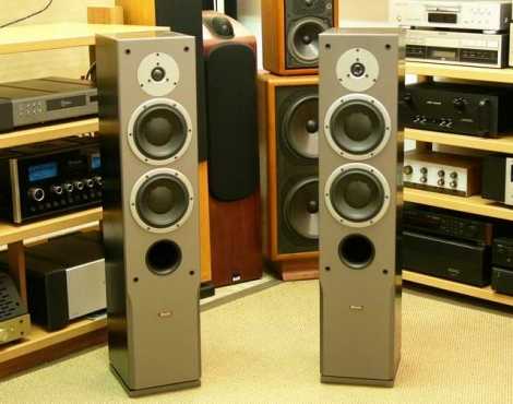 DYNAUDIO Tower Front Speakers and Centre Speaker