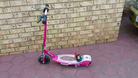 E100 Razor Scooter