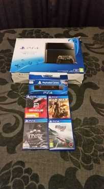 Ek het n ps4 1tb met camera en 4 games