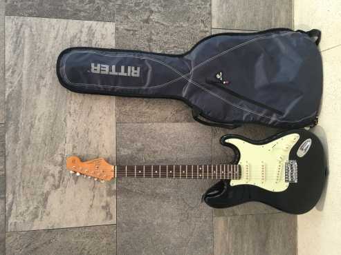 Electric Guitar - excellent condition