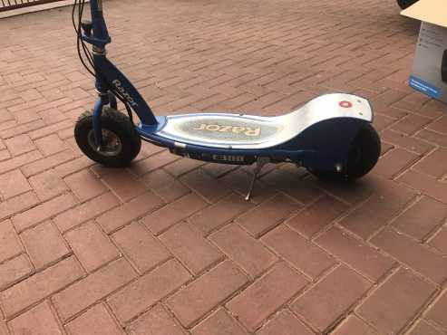 Electric Razor scooter