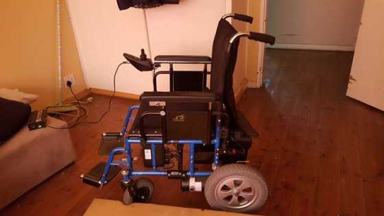 Electric Wheelchair