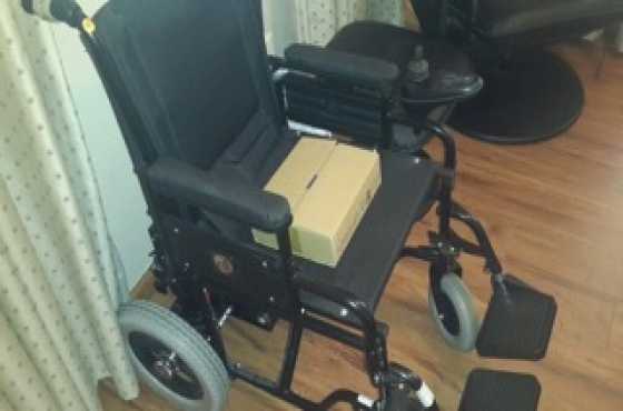 Electric wheelchair