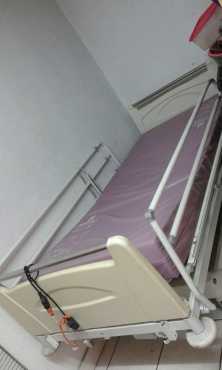 Electronic hospital bed