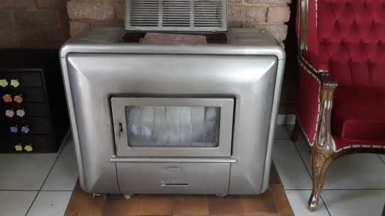 EM JAARSMA Anthracite heater  Stove