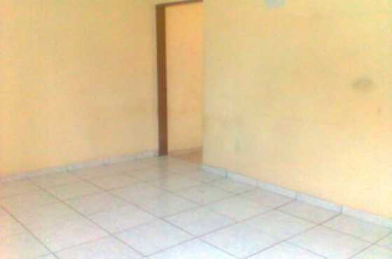 Emdeni big room with shower for rental by Agent