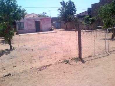 EMPTY STAND FOR SALE HEBRON,MABOPANE