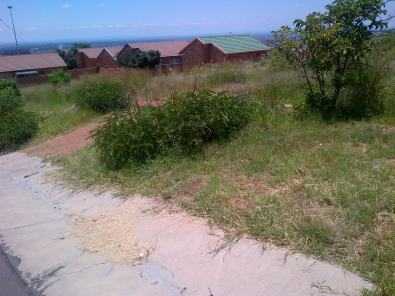 EMPTY STAND FOR SALE SOSHANGUVE BLOCK M