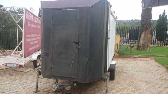 enclosed trailer