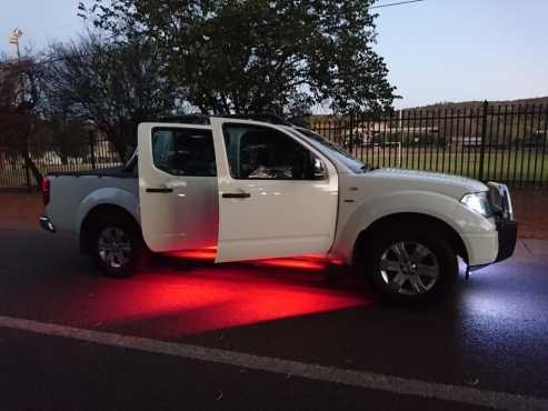 EXCELLENT BAKKIE Navara 2.5 DCI AT
