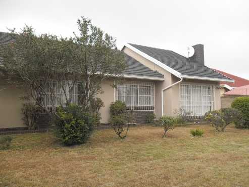 Excellent Street Appeal With Exciting Extras, The Hill, Johannesburg South