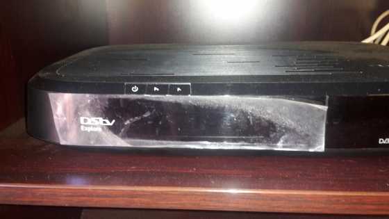 EXPLORA DSTV Decoder, 3D, HD, Digital Dolby, Brand new