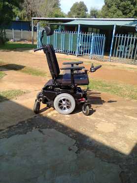 Extraordinary safe electric wheelchair