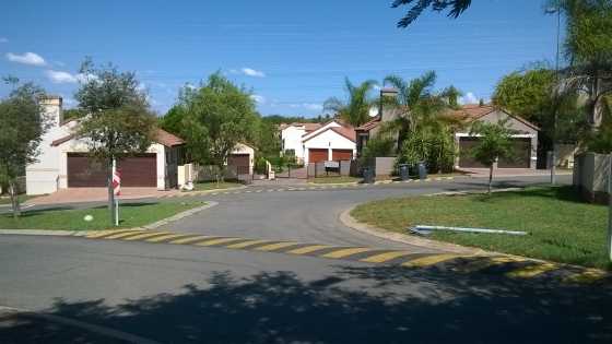 Fabulous Family Home for Rent in Fourways - 3 Beds, 2 Baths  Big Garden, Pet Friendly for R 12 500