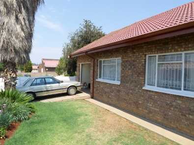 Face brick 3 bedroom house with neat garden