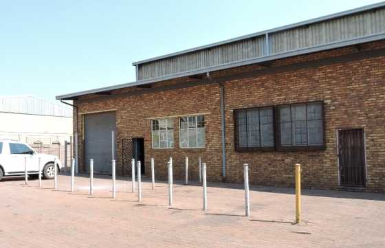 FactoryWorkshopWarehouse to let in Herculus, Pretoria