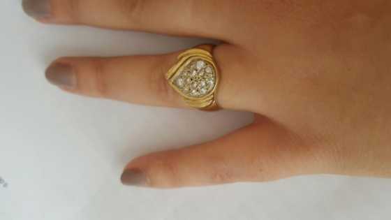 Female Diamond Cluster Ring