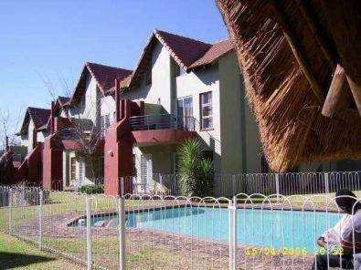 Ferndale 1bed loft unit R4650 excl