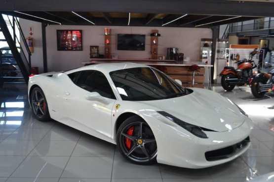 Ferrari 458 Italia 4.5 V8 (419kW)