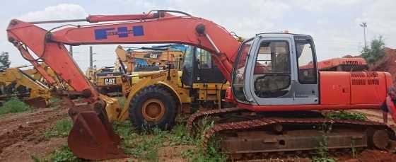 Fiat-Hitachi 200LC - 20Ton Excavator