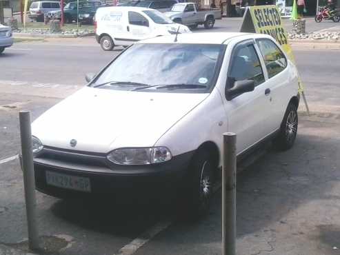 Fiat Palio 2004 2 door white excellent condition