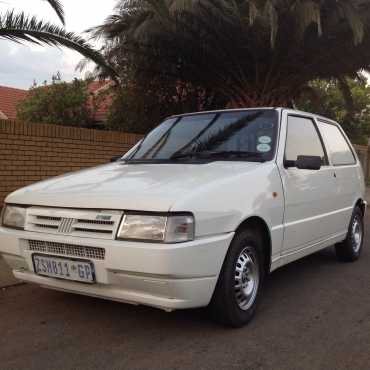 Fiat Uno 1.1 panel van with seats
