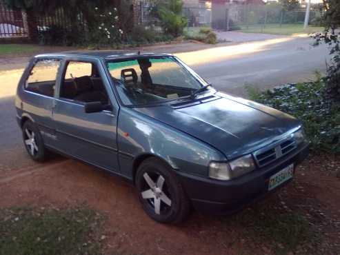 fiat uno