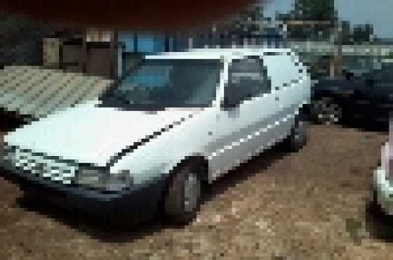 Fiat Uno Stripping for spares.