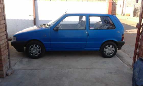 Fiat Uno two doors 1999 model